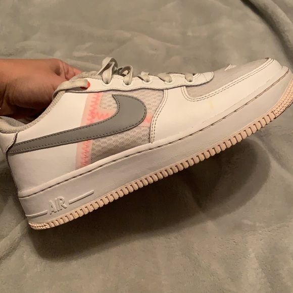 Nike Air Force 1 LV8 ❗️RARE❗️ - Picture 5 of 8